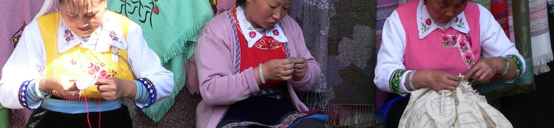 Community networks and the growth of private enterprise in China image