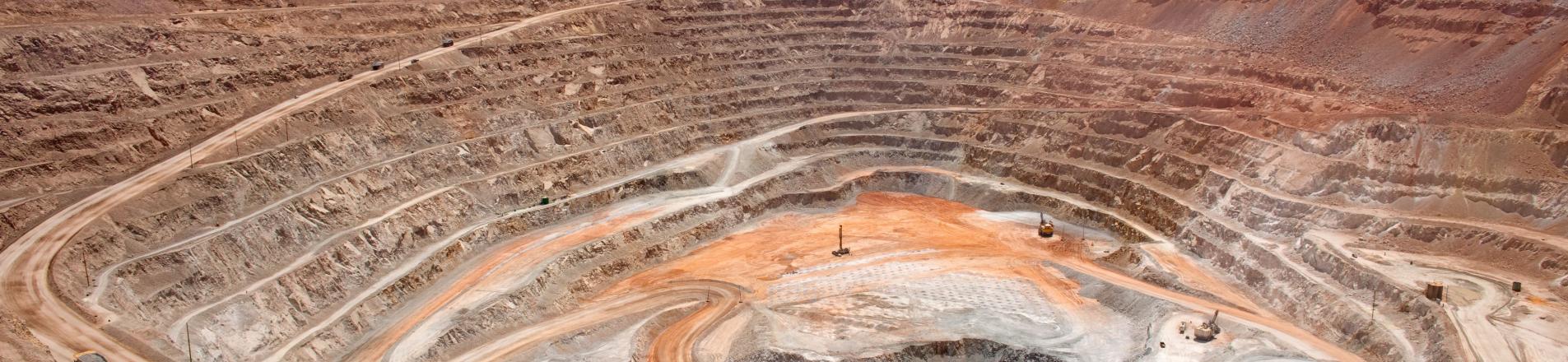 copper mine in Peru, reflecting this articles focus on how the benefits of natural resource extraction were used effectively in Peru