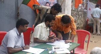 Persuading voters in India to punish vote-buying candidates image