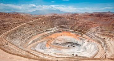 copper mine in Peru, reflecting this articles focus on how the benefits of natural resource extraction were used effectively in Peru